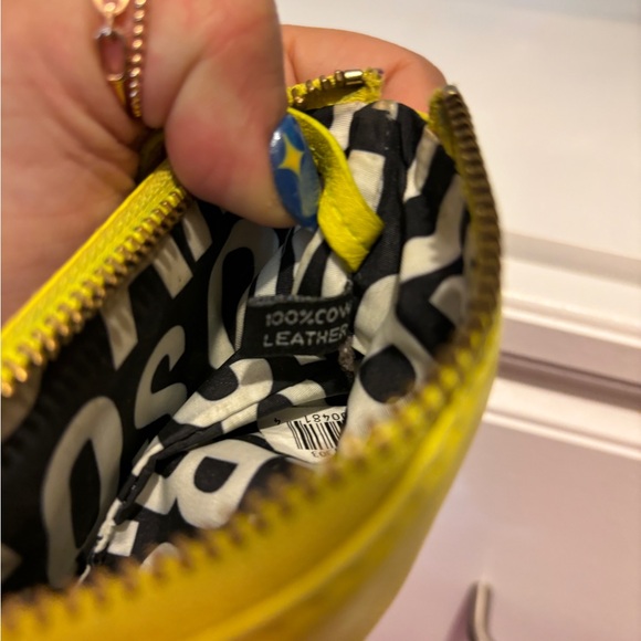 Marc by Marc Jacobs zipper coin purse and card holder - Picture 7 of 9